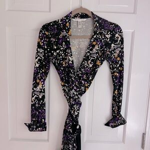 Diane Von Furstenburg wrap dress. Size 0.